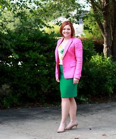 hot pink blazer and kelly green skirt Hot Pink Skirt Outfit, Kelly Green Pants, Pink Skirt Outfits