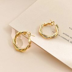 Simple Gold Earrings, Gold Earrings Models, Twisted Metal, Hoop Earrings Style, Metal Circle, Big Hoop Earrings, Alloy Earrings, Wedding Party Jewelry, Crystal Drop Earrings