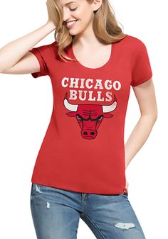 Let everyone know who you root for in this Chicago Bulls Red Knockaround Club Short Sleeve T-Shirt! This Chicago Short Sleeve Scoop features a distressed screen printed graphic, tagless neckline, ribbed collar and side seams. Scoop Neckline, Tagless neckline, Ribbed neck binding, Side seams, Distressed screen print team graphic, 70% COTTON/30% POLYESTER Crew Neck T-shirt With Team Spirit, Casual Fan Merchandise T-shirt, Sporty Scoop Neck Top With Graphic Print, Cotton T-shirt For Sports Events, Chicago Bulls, Screen Print, Scoop Neckline, Lady In Red, Binding