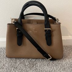 Kate Spade Brown And Black Shoulder Bag. Never Carried. Bags Kate Spade, Kate Spade Purse, Black Shoulder Bag, Coach Swagger Bag, Kate Spade Bags, Kate Spade Bag, Xmas Gifts, Kate Spade Top Handle Bag, Color Block