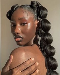 Hair Editorial, Whimsical Drawings, Dark Skin Beauty, Black Makeup, Beauty Inspo, Brown Skin