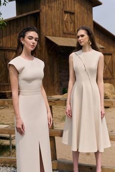 Miery Sheath Round Neck Twill Midi Dress | MEAN BLVD Elegant Classy Outfits, Mean Blvd, Designer Collection, Classy Outfits, Online Fashion, Latest Fashion Trends, Latest Fashion, Vietnam, Round Neck