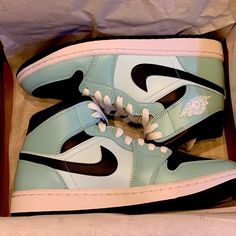 Light Dew/Black/Teal Brand New/ Never Worn. Sizes 7.5/ 8/ 8.5 Sick Shoes, Teal Branding, Teal Shoes, Tiffany Blue Color, Preppy Things, Preppy Shoes, Nike Shoe, Jordan Shoes Retro, Shoe Wishlist