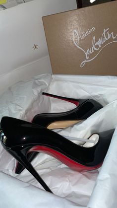 Louboutin Heels Aesthetic, Best Storage Ideas, Clever Storage Ideas, Treating Myself