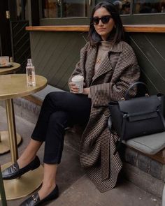 Autumn Wishlist, Vinter Mode Outfits, Croc Accessories, Stylish Winter Outfits, Chique Outfits, Style Inspiration Fall, Olivia Palermo