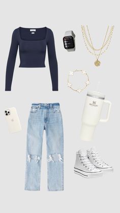 High School Jeans, Graduation Outfit Ideas High School, Winter Chill Outfits, Preppy Chic Outfits, Graduation Outfit Ideas, Basic Girl Outfit, School Jeans, Casual Preppy Outfits, Trendy Outfits For Teens