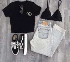 Summer Denim Outfits, Summertime Outfits, Net Fashion, Jeans Outfit Summer, Outfit Layout, Salon Interior Design, Outfit Jeans