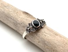 Black Onyx Small Silver Ring 4, 5, 6, 7, 8, 9, 10 / Black Onyx Tropical Leaf Silver Ring / Delicate Onyx Ring / Women's Onyx Ring / 925 Beautiful delicate black onyx ring with tropical leaf. Delicate little ring. Black Onyx 925 Sterling Silver Face Height: 8mm For my complete shop collection please visit: https://oceangemsco.etsy.com Onyx Rings Women Silver, Black Onyx Rings Women, Onyx Wedding Ring, Moonstone Earrings Gold, Onyx Rings, Zierlicher Ring, Onyx Jewelry, Black Onyx Ring, Tropical Leaf