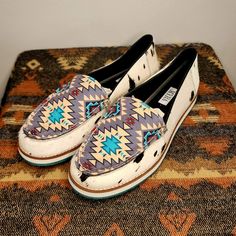 Nwt/Bag Myra Loafer Shoes. They Have An Aztec Pattern With Cow Print Fur Material Lining The Sides. They Are Perfect For A Summer Rodeo! Multiple Sizes Avaliable. White Casual Flat Heel Moccasins, Casual Round Toe Flats For Everyday, White Casual Everyday Flats, Multicolor Leather Casual Moccasins, Casual Multicolor Leather Moccasins, Casual White Flat Moccasins, Summer Rodeo, Bag Shoes, Dream Style