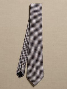 The perfect finishing touch, this tie is made from soft and smooth silk.  Fabric from Italy's Ratti Mill.  Measures 3" at widest point.  Made in Italy.  Length: 58" (147cm) Max width: 3" Winter Sale, Silk Ties, Silk Fabric, Banana Republic, In Italy, Mens Accessories, Man Shop, Italy, Silk