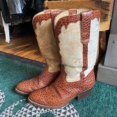 Gently Used. Western Brown Calf Hair Boots, Brown Calf Hair Boots With Leather Sole, Brown Leather Boots For Ranch, Western Style Leather Boots In Cognac, Western Style Cognac Leather Boots, Brown Textured Leather Boots With Round Toe, Western Leather Boots In Cognac Color, Brown Crocodile Pattern Boots For Fall, Western Cognac Leather Boots