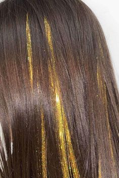 Add some sparkle into your hair. Do not use heat. Keep away from naked flames. Tinsel Hair Extensions, Tinsel Hair, Soho Style, Hair Do, Hair Setting, Red Aesthetic, Soho, Hair And Nails, Hair Extensions