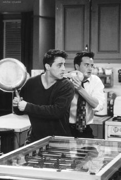 Chandler Friends, Friends 1994, Joey Friends, The Bigbang Theory, Friends Episodes, Matt Leblanc, Ross Geller, Friends Cast, Friends Tv Series