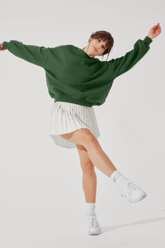 Your closet essentials start with a classic, oversized crewneck. Wear for couch snuggles, post-workout moments, or on-the-go. There’s no wrong way to comfort. Our fav feature? The hidden side pockets (for your snacks, of course). Cloud Cushion, Corset Bra, Mermaid Dreams, Crewneck Design, Oversized Crewneck, Fern Green, Closet Essentials, Post Workout, Baggy Fits