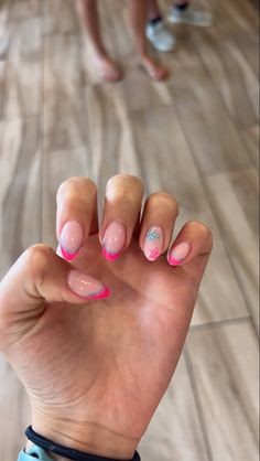 Nail Inspo Bday, Nail Inspo For Spring Break, Summer Nail Inspo Simple, Easy Summer Nail Ideas, Bright Nails For Summer, Vacation Nails Ideas, Cute Beach Nails, Nails Summer Almond, Nails Hawaii