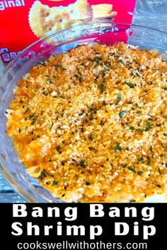 Shrimp dip with Ritz crackers on the side Holiday Dip Recipes, Dip Night, Pb Fudge, Party Appetizers For A Crowd, Pantry Pasta, Dinner Side Dish Recipes, Shrimp Dip Recipes, Bang Bang Shrimp Recipe, Fall Dip