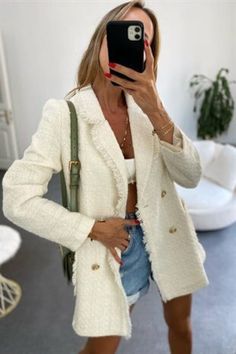 White Tweed Blazer Jacket Tweed jackets are one of the indispensable pieces of the wardrobe every year. Complete your elegant look with white color and tweed fabric. STYLE DETAILING * Tweed fabric  * Tassel design SIZING                    S- 36 M- 38 L-40        XL-42    Chest:    86cm90cm94cm98cm    Waist:     68cm72cm76cm80cm    Hip:        94cm98cm102cm106cm Model measurements: Height: 168 Weight: 50 Chest: 83 cm Waist:  63 cm Hip:  89 cm Model wears S/36 size.  FABRIC % 70 Cotton ** Please don't hesitate to contact us for your any questions. You're always welcomed ♥️  ** Don't miss the 20% discount special for the opening our store !! ✨ White Tweed Blazer Women, Cream Tweed Jacket 36, Tweed Jacket Korean, Double Breasted Blazer,Wool Blazer,Luxury Blazer, Tassel Fringe Blazer Cream Tweed Outerwear For Fall, Chic Cream Tweed Blazer, Fall Cream Tweed Outerwear, Beige Double-breasted Tweed Jacket For Fall, Beige Tweed Blazer For Fall, White Tweed Jacket For Fall, Fall Beige Tweed Blazer, White Tweed Winter Blazer, Cream Long Sleeve Tweed Outerwear