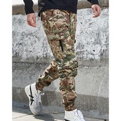 Cargo pants "Senso" -TENSHI™ STREETWEAR Street Style Cargo, Mens Ready To Wear, Cargo Baggy Pants, Men Fashion Streetwear, Japanese Streetwear Fashion, Autumn Pants, Streetwear Joggers, Streetwear Cargo Pants, Cargo Pants Streetwear