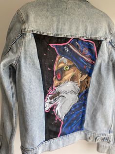 I am in love with this hand-painted denim jacket. You can wear it all year long as a summer/ spring jacket or as a jacket underneath a winter coat. Also, it is very easy to wash and maintain - just put it in the washer on 30 degrees. Jacket size is unisex S. Spring Cotton Denim Jacket With Graphic Print, Medium Wash Outerwear With Graphic Print For Spring, Medium Wash Graphic Print Outerwear For Spring, Spring Medium Wash Outerwear With Graphic Print, Urban Cotton Denim Vest For Spring, Summer Cotton Denim Jacket With Graphic Print, Summer Graphic Print Cotton Denim Jacket, Trendy Graffiti Print Denim Jacket For Spring, Spring Streetwear Denim Jacket With Graffiti Print