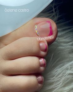 French Pedicure Ideas Summer, Summer Toe Nails Designs, Toe Nails Designs For Summer, Hot Pink Pedicure, Toe Nail Colors For Summer, Pedicure Rosa, Toes Nails Designs, Toes Nails Colors, Toes Nails Ideas