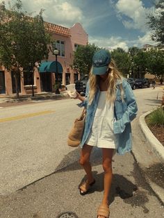 Surfergirl Style, Cap Outfit, Look Retro, Bohol, Mode Inspo, Looks Chic, Mode Inspiration, Mom Style, Spring Summer Outfits