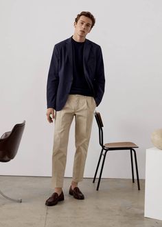 Mango Man Outfit, Soft Autumn Men Outfit, Khaki Pants Outfit Men, Masc Style, Wedding Guest Men, Casual Wedding Outfit, Spring Menswear, Loafers Men Outfit, Khaki Pants Outfit