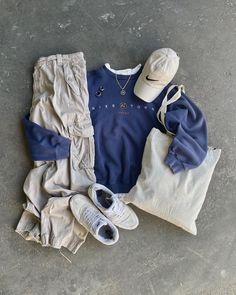 Street Fashion Men Streetwear, Guys Clothing Styles, Vintage Outfit, Mens Outfit Inspiration, Cool Outfits For Men, Vintage Clothing Online, Men Fashion Casual Outfits, Streetwear Men Outfits