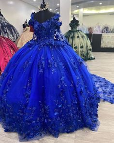 Quincenera Dresses Butterfly Elegant, Royal Blue Butterfly Quinceanera Dresses, Royal Blue Butterfly Quince Dress, Quince Blue, Royal Blue Quinceanera Dresses, Blue Sweet 16