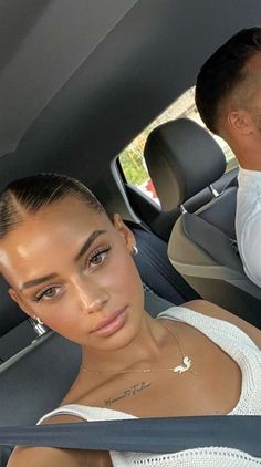 Slicked Back Hairstyles, Wedding Makeup For Brown Eyes, Formal Makeup, Smink Inspiration, Slicked Back Hair, Glowy Makeup, Sleek Hairstyles