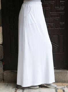 Full length Elasticized waist 2 patch pockets Model is 168cm (5 feet 6 inches) and wearing size M. Item Code: wT1551 Light Exercise, Womens Maxi Skirts, Keep Fit, Comfortable Dress, Body Size, White Skirts, Color Swatches, Different Fabrics, Workout Tops