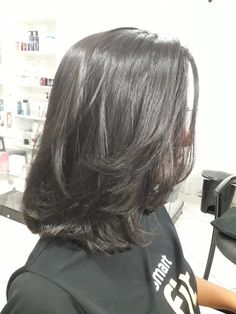 Layered Lob Black Women, Black Shoulder Length Hair With Layers, Medium Length Haircut For Frizzy Hair, Date Night Hairstyles, Hime Haircut, Haircut Ideas Trendy, Glamorous Hairstyles, Night Hairstyles, Dutch Braids