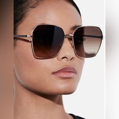 Women’s Tom Ford Sunglasses Black Frames With Black Lenses Model Photo Shown For Style Only. Tom Ford Glasses, Ford Black, Round Sunglasses Women, Sunglasses Women Oversized, Ford Accessories, Black Frames, Tom Ford Sunglasses, Oversize Women, Butterfly Sunglasses