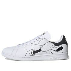 Casual Mickey Mouse Lace-up Sneakers, Sporty Mickey Mouse Synthetic Sneakers, White Low-top Mickey Mouse Sneakers, Sporty Mickey Mouse Sneakers With Round Toe, Black Mickey Mouse Sneakers For Streetwear, Mickey Mouse Sporty Sneakers For Streetwear, Mickey Mouse Synthetic Sneakers For Streetwear, Casual Low-top Mickey Mouse Sneakers, Sporty Mickey Mouse Sneakers For Streetwear