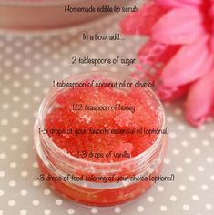 Lib Scrubs Diy, Diy Edible Lip Scrub, Homade Lipscrub, Making Lip Scrub, Lip Scrub Homemade Recipes, How To Make Edible Lip Scrub, Home Made Lip Scrub Recipes, Lip Scrub Without Coconut Oil