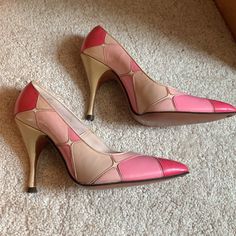 Amazing Joseph Larose Pink Appliqu Pumps. Marilyn Monroe Was Said To Love His Brand Of Shoes. They Have Been Carefully Stored Since I Received In The Late 1990s. The Colors Are Separate Leather Appliqus. Just Amazing. See The Spot Pictured On The Back Of One. If You Plan To Wear, Be Sure To Take To A Vintage Shoe Specialist To Replace Essential Areas So They Will Continue Their Long Fabulous Life!! Retro Pink Leather Heels, Vintage Pink Leather Heels, Pink Retro Heels With Pointed Toe, Vintage Pink Heels For Party, Vintage Pink Heels For Formal Occasions, Vintage Pink Party Heels, Pink Vintage Party Heels, Pink Retro Closed Toe Heels, Vintage Shoe