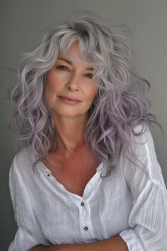 79+ Curly Hairstyles for Women Over 60 Silver Curly Hair, Long Hair Over 50 Older Women, Curly Silver Hair, Long Silver Hair, Silver Haired Beauties, Grey Curly Hair, Layered Curly Hair, Beautiful Gray Hair