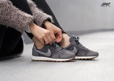 Nike Wmns Air Pegasus 83 (Dark Grey / Stealth - Black) Air Pegasus 83, Suede Nike, Nike Casual, Sneaker Outfits, Nike Air Pegasus, Milan Fashion Weeks, Grey Suede, Nike Shoes Women, Nike Sneakers