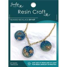 the resine necklace kit includes three charms