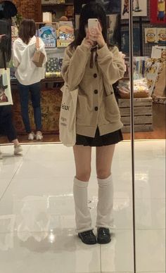 Afrikaanse Mode, Mia 3, Cooler Look, Swaggy Outfits, Really Cute Outfits, Outfits Fashion, Korean Outfits, Casual Style Outfits, Mode Inspiration