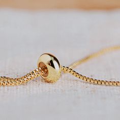 Treehut's Lyla collection features a raw quartz druzy stone in a modern hexagon shape on an adjustable chain bracelet. Understated and refined, this golden bracelet adds just a hint of eye-catching shine to your look. Wear it solo for a minimalist statement or stack it with similar styles for a lovely, layered look. Druzy is known as 'The stone of star dust or fairy dust' it refers to tiny dust of diamond-like crystal scattered on the face of the gemstone. It is believed to have magical and myst Hexagon Bracelet, Golden Bracelet, Star Dust, Bracelet Apple Watch, Cable Bracelets, Raw Quartz, Gold Engraving, Fairy Dust, Felt Hearts