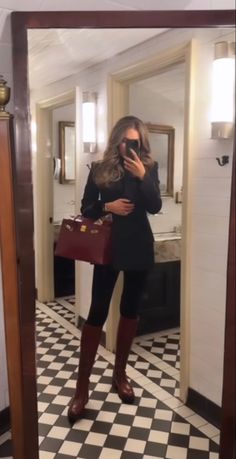 Lydia Millen Aesthetic, Old Money Winter Boots, Brown Riding Boots Outfit 2023, Lydia Millen Outfits, Brown Riding Boots Outfit, Classy Autumn, English Country Fashion, Equestrian Style Outfit