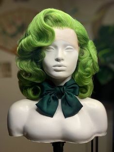 Drag Wig Styles, Drag Wigs Styling, Green Hair Outfit, High Fashion Hairstyles, Hair References Drawing, Natural White Hair, Drag Hair, Making Wigs