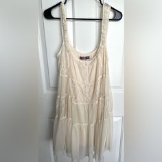 Great Condition Never Worn Vintage Style Urban Dresses, Urban Outfitters Dress, Vintage Style, Urban Outfitters, Vintage Fashion, Midi Dress, Womens Dresses, Cream, Women Shopping