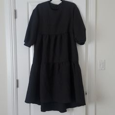 Gorgeous Black Reptile-Like Material Dress, High/Low Bottom, 3/4 Sleeves, Round Neckline, Loose Fit And Has Hidden Pockets On The Side! Black 3/4 Sleeve Dress For Brunch, Black Midi Dress For Spring, Casual Black Dress With 3/4 Length, Black 3/4 Length Spring Dresses, Casual Black 3/4 Length Dress, Zara Black Casual Midi Dress, Black Spring Dresses 3/4 Length, Casual Black Dress 3/4 Length, Black Oversized Short Sleeve Dress