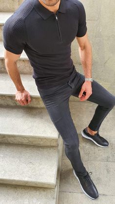 🔥 NEW COLLECTİON Collection : SPRİNG / SUMMER 20 ' Product : Ash Slim Fit Black Short Sleeve KnitwearColor code :Black Available Size : S-M-L-XL-XXLKnitwear material : %50 Cotton , %50 linen Machine washable : Yes Fitting : slim-fit , Package included : Short sleeve Knitwear Washing instructions : Wash ın 30 degree water reversely with detergent for color clothes and with appropriate colored clothes. Dry by hanging up . Black Casual Tops For Business Casual, Black Slim Fit Casual Top, Fitted Crew Neck Tops For Business Casual, Slim Fit Casual Crew Neck Top, Casual Slim Fit Crew Neck Top, Casual V-neck Top For Business Casual, Black Tops For Business Casual In Spring, Summer Business Casual Tops, Color Clothes