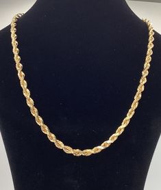 Vintage 10k Rope Chain  4.2mm Rope Chain Lobster Claw  Estate 16 Inch Rope Necklace  Solid Gold 10k Rope Necklace  Heavy Weight 19.3 Grams  In Excellent Vintage Condition Necklace Mom, Yellow Gold Necklace, Unisex Necklace, Gift Graduation, Rope Necklace, Rope Chain, 10k Gold, Mom Gift, Heavy Weight