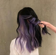 Slip Dye Hair, Layered Hair Dye, Peekaboo Hair Color Ideas, Highlight Ideas