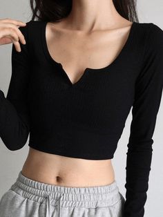 Long Sleeve Crop Top Outfits, Crop Top Styles, Mom Clothes, Black Long Sleeve Crop Top, Bodycon Floral Dress, Crop Top Outfits, Knit Long Sleeve, Crop Top Blouse