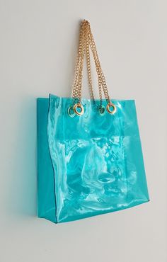 "Vinyl tote bag, everyday bag, beach an swimming pool, jelly bag, chain handbags, glamorous purse, turquoise gold or custom color, stadium Standard Shipping = Express Shipping by Fedex Made for order in 7 days. Dimensions: 30 x 30 x 10 cm / 12\" x12\" x 3,93\" Made of thick, crystalline, flexible PVC with big silver or gold toned chain (steel) A large handbag city , type of shopper . The modern concept of boho style , oversize . Large transparent BAG with large , solid chain referring to my fasc Style Oversize, Jelly Bag, Large Handbag, Dried And Pressed Flowers, Transparent Bag, Bag Chain, Large Handbags, Phone Pouch, Everyday Bag