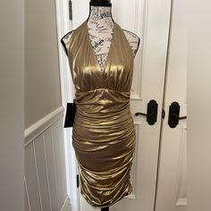 New With Tags Bebe Corsican Nights Gold Foil Shirred Dress. Halter Top. Metal Zipper. Fully Lined. Size Large. Perfect For A Holiday Or News Eve Party. Glamorous Fitted Night Dress, Glamorous Fitted Dress For Night, Elegant Halter Neck Dress For Holiday, Low Back Dresses, Sequence Dress, Olive Dress, Zebra Print Dress, Printed Halter Dress, Shirred Dress